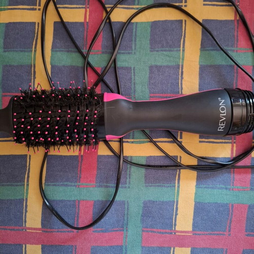 Electric hairbrush Remington like new