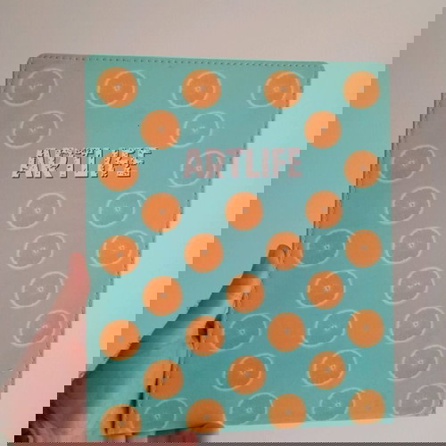 Голям ръчен огледалo Artlife употребяван