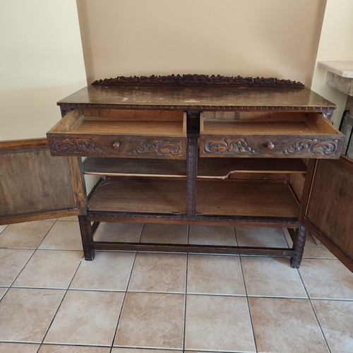 Skyrian buffet with two drawers and lockable cabinets, carved double-headed eagle
