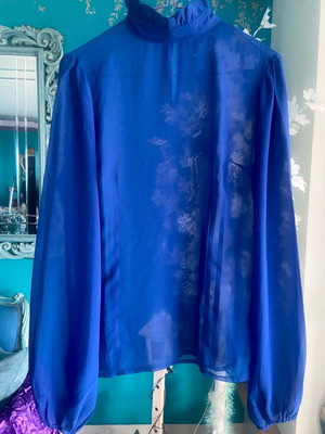 Blue royal see-through blouse size M like new