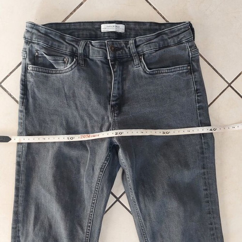 Zara women's flare jeans like new, black and grey