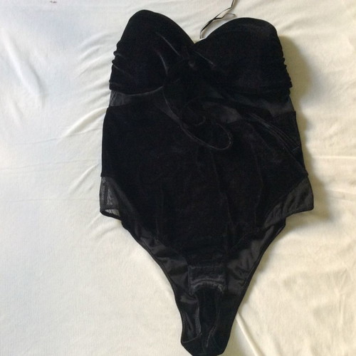 Sugar Free strapless velvet bodysuit new, black, size M