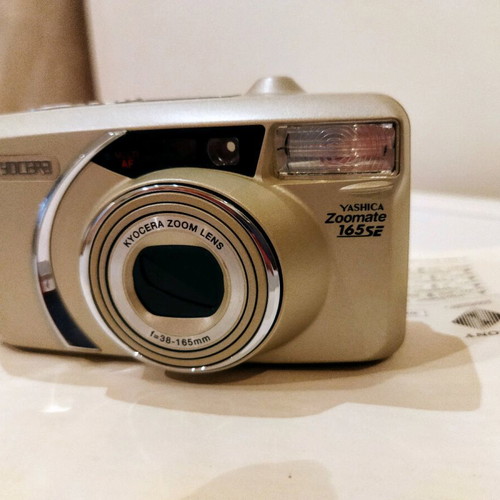 Φωτογραφική μηχανή Kyocera Yashica Zoomate 165 SE σαν καινούργια με θήκη