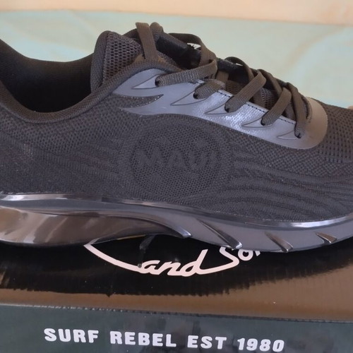 Maui and Sons athletic shoes new, size 46, black