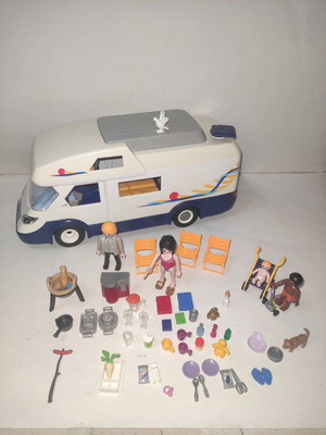 Playmobil 4859 used with figures and accessories