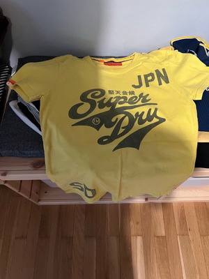 Superdry t shirt used, yellow, size M