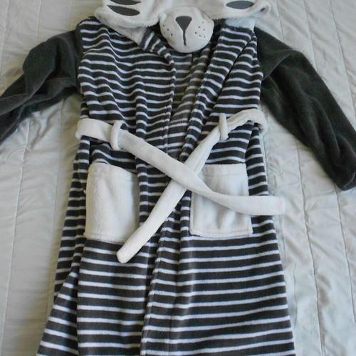 Orchestra Kids Robe Like New, Gray-White, Size 12 Years