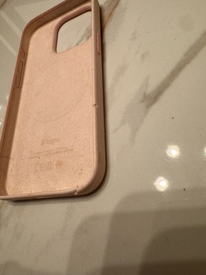 iPhone 15 pro θήκη ροζ μεταχειρισμένη με φθορές