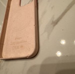 iPhone 15 pro θήκη ροζ μεταχειρισμένη με φθορές