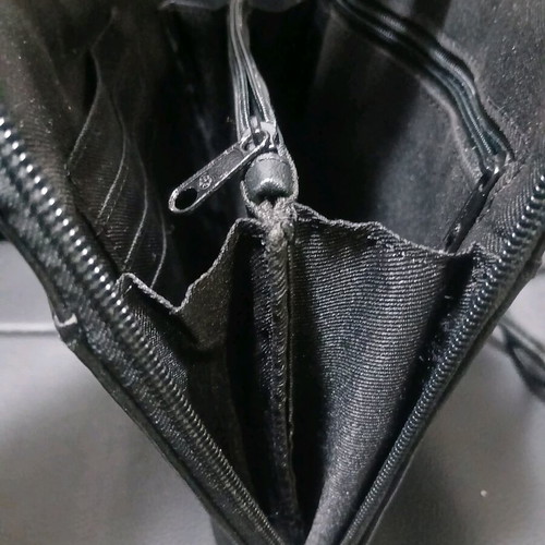 Fossil leather crossbody bag like new, black