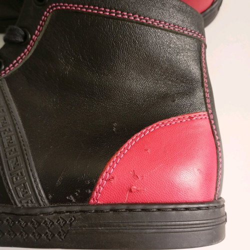 Fendi women's ankle boots like new, leather, size 39, black with pink