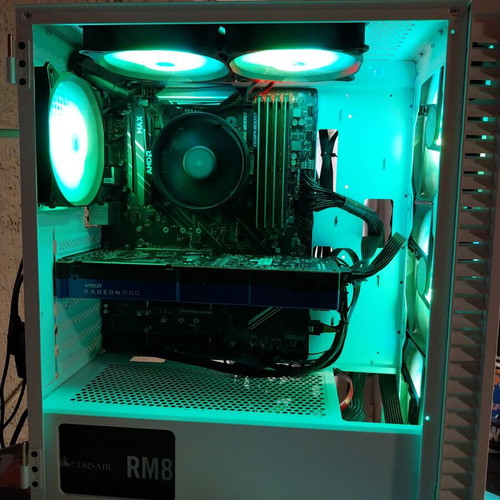 Gaming PC Ryzen 5 3600 AMD Radeon Pro VII like new
