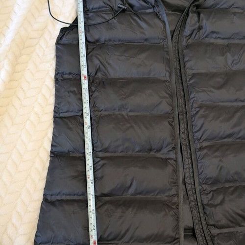 Zara warm vest size S like new, black