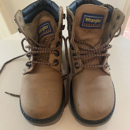 Wrangler Camel Boots Size 37 Like New