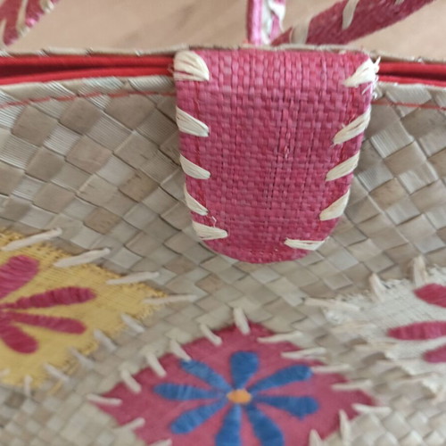Bartuggi straw shoulder bag, beige and pink