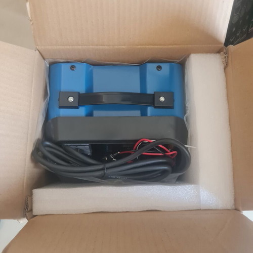 ARCMAX battery charger, brand new