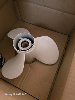 Yamaha 14-G propeller like new for F60