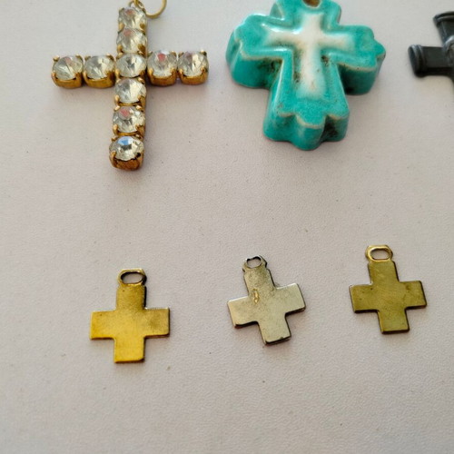 Cross pendants used, pack of 10, various materials and sizes