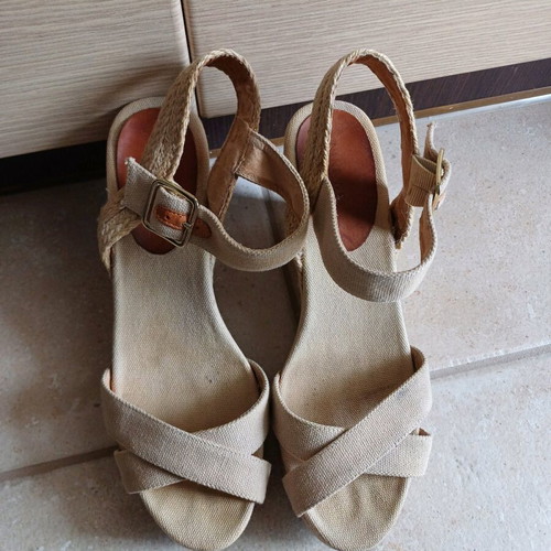 Nine West platform sandals used, size 39, beige