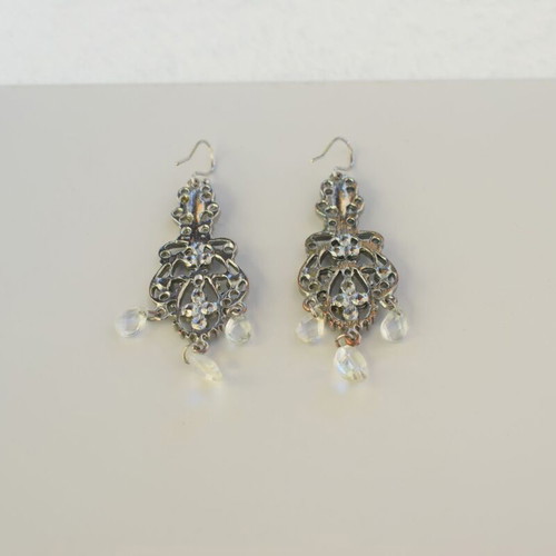 Chandelier earrings with crystals and rhinestones vintage style like new