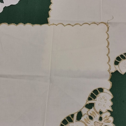 Decorative doilies used, 1950s era, pack of 5 pieces