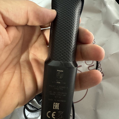 Philips electric shaver T31