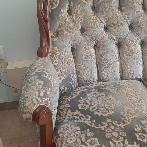 Vintage carved wooden salon Portorafthi