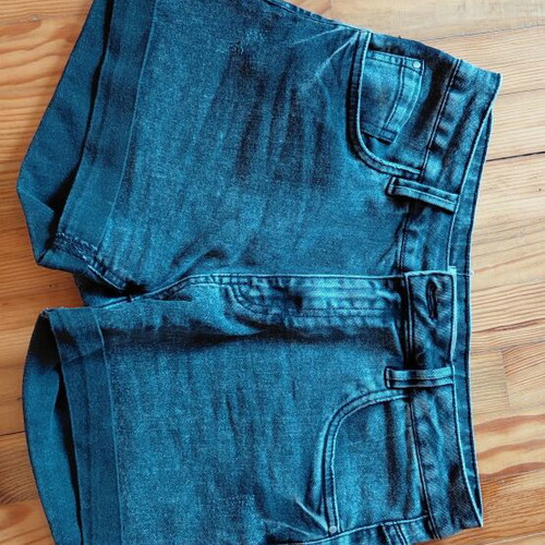 Women's black denim shorts, slightly stretchy