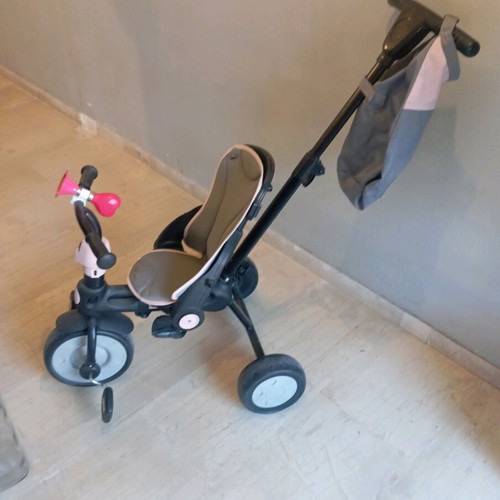 Tricycle Bike 2 in 1 like new with folding seat and carrying pouch