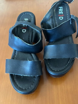 Fred leather sandals used No 37, black