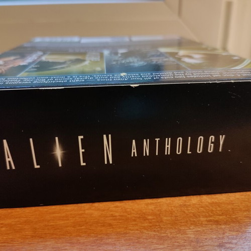 Alien Anthology Blu-Ray with Prometheus 3D, English and Greek subtitles