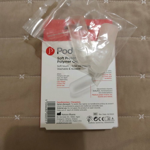 Protective toe ring caps size M new polymer gel
