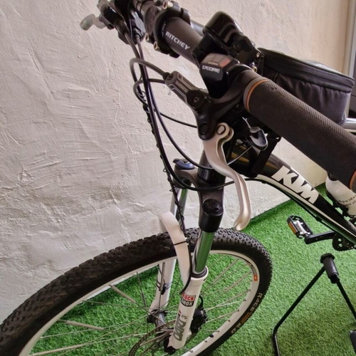 KTM Mountain Bike 26 Inch Disc Brakes 24 Speeds like new