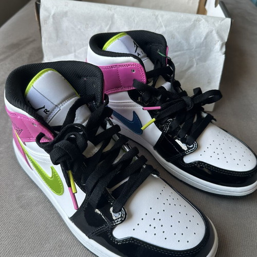 Nike Air Jordan 1 Mid SE Cyber Active Fuchsia new, EU 40.5