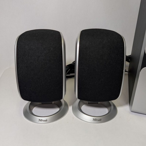 Trust SP-3200 2.1 computer speakers used