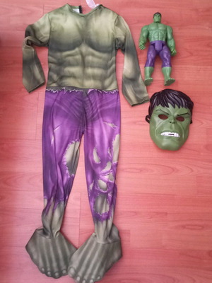Hulk superhero set like new