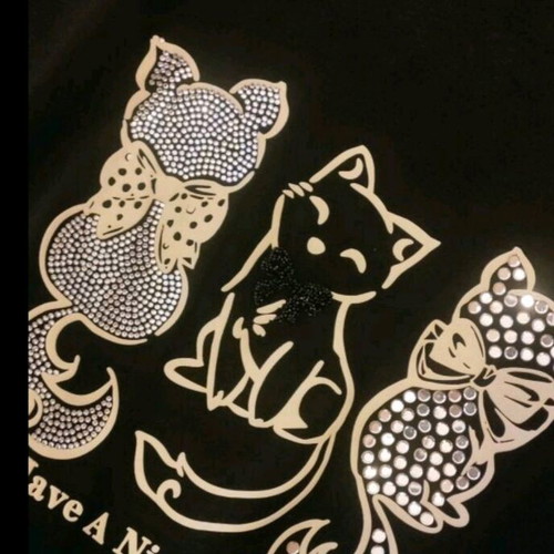T-shirt black with cats and rhinestones, new, size L/XL