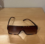 Tortoise sunglasses like new