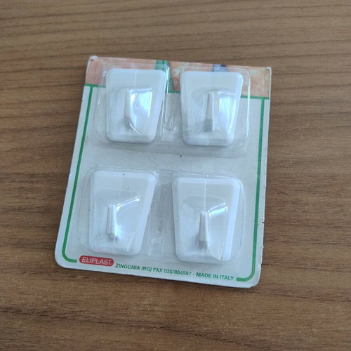 Adhesive plastic wall hooks set of 4 new