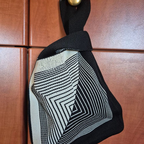 White-Black Knit Bag New, Handheld