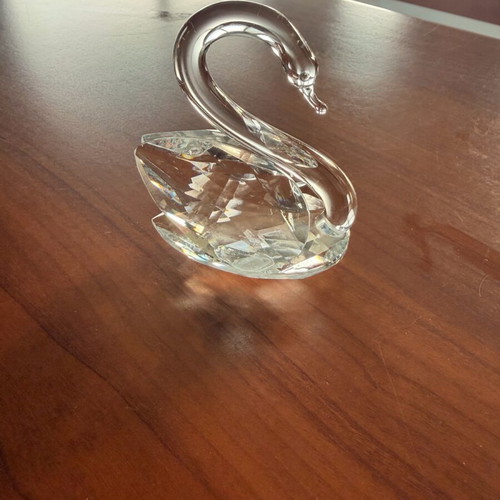 Swarovski Crystal Swan like new, collectible decor