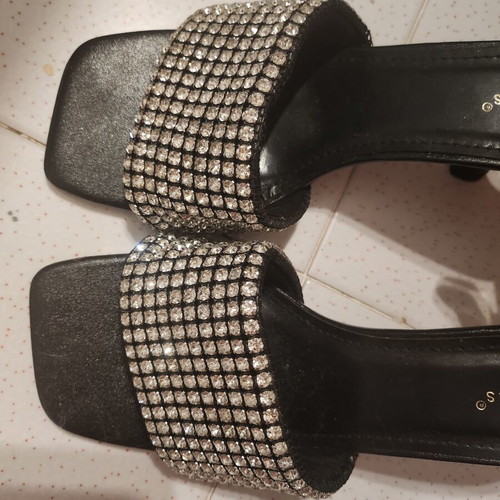 Ideal Shoes black sandals with rhinestones new, size 39