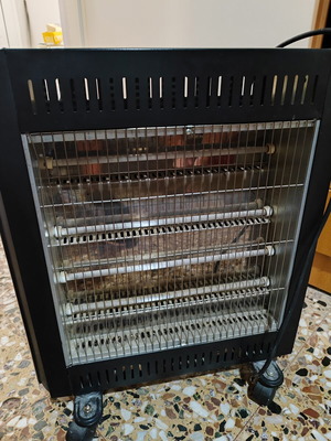 Halogen heater 2400W with 4 lamps
