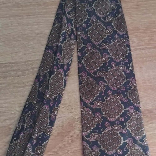 Silk tie like new, multicolored