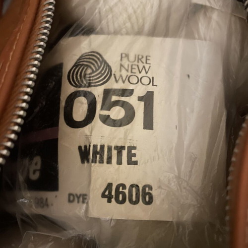 Sirdar All Wool Double Crepe Yarn cones new, pack of 51, white