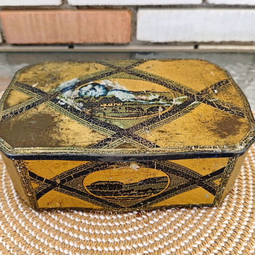 Wilkins Cremona Toffee Vintage Metal Box Octagonal 1920-1930 used