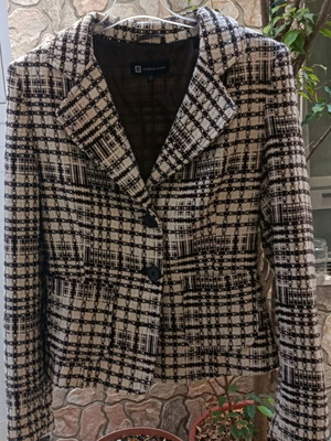 Jacket size 10 (M/40) with 50% wool like new