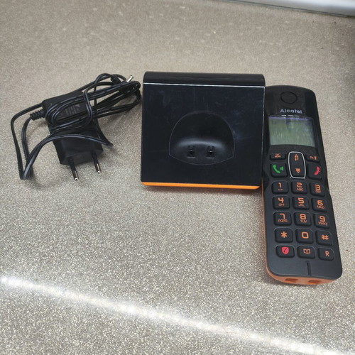 Alcatel cordless phone like new with speakerphone