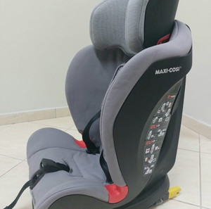 MAXI COSI TITAN  I-size παιδικό κάθισμα αυτοκινήτου