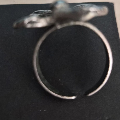 Scorpion-shaped ring used, silver color